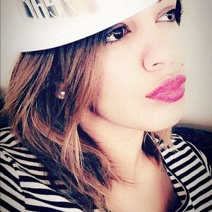 Meet your Posher, Rafaela